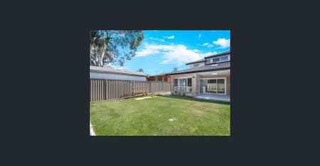 Spacious Duplex in Prime Location - Photo 5