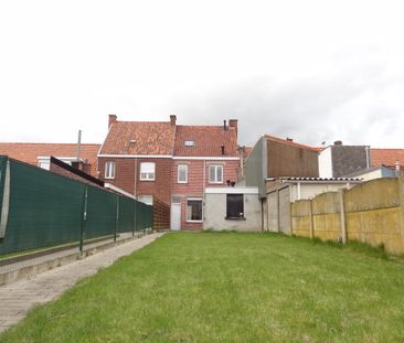 Zeer verzorgde woning met 2 slaapkamers, tuin en uitweg. - Photo 3