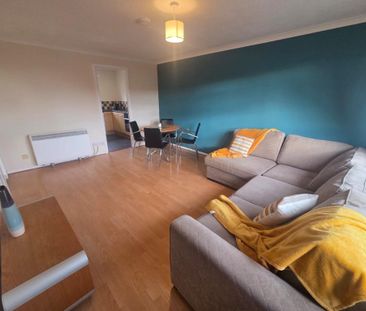 2 bedroom flat to rent - Photo 6