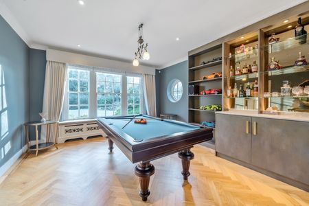 6 bedroom detached house to rent - Photo 2