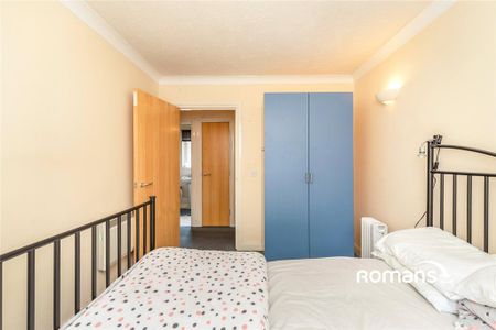 2 bedroom flat to rent - Photo 5