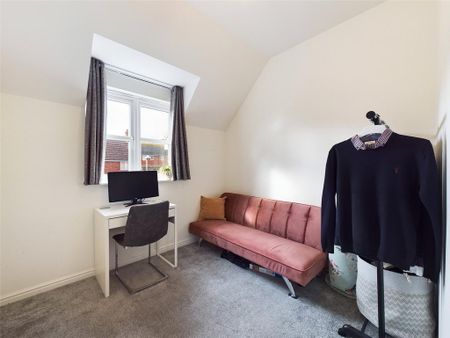 2 bedroom detached house to rent - Photo 2