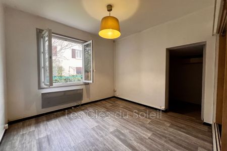 Location maison 2 chambres 63 m² La Valette-du-Var - Photo 4