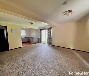 Practical Unit Close to Nowra - Photo 2