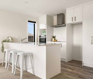 Refreshing Outlook - Photo 2