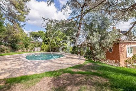 5 bedroom luxury Villa for rent in Barcelona, Spain - Photo 3