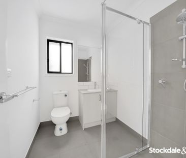 Modern Living in Maplestone Estate - Photo 4