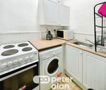 Studio to rent - Photo 3