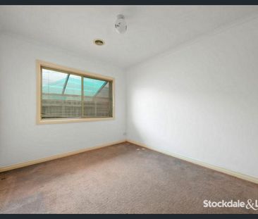 Family HOME- 4 bedrooms - Photo 2