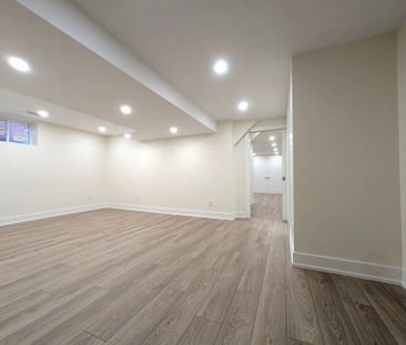For Lease - 65 Villagewood Court, Vaughan, Ontario - Photo 3