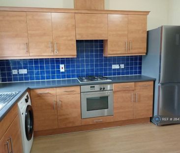 2 bedroom maisonette to rent - Photo 6