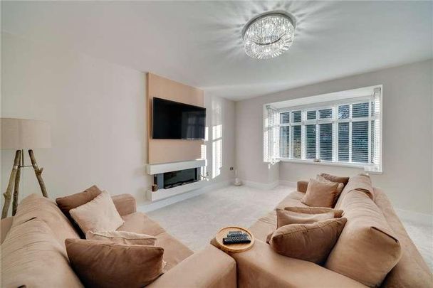 Parkland Avenue, Kidderminster, Worcestershire, DY11 - Photo 1