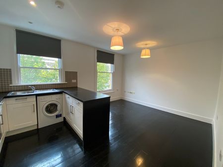 1 Bed Flat, Narford Road, E5 - Photo 3