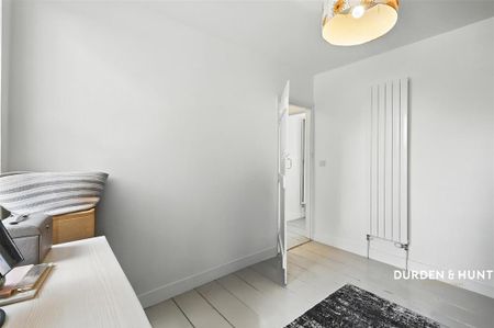 2 bedroom terraced house to rent - Photo 5