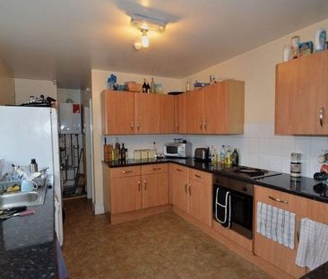Room in a Shared House, Oval Road, B24 - Photo 5