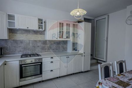 Casă de vânzare cu cabinet stomatologic – Chitila - Photo 2