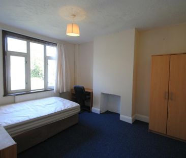 3 bedroom detached house to rent - Photo 4