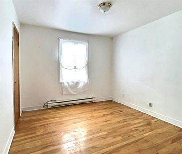 9334 12e Avenue - Photo 3