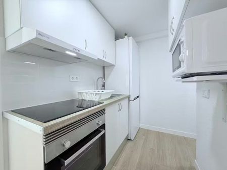 Calle del Puerto del Bruch, Madrid, Community of Madrid 28031 - Photo 4