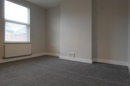 1 bedroom terraced house to rent - Photo 2