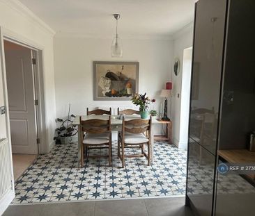 3 bedroom semi-detached house to rent - Photo 3