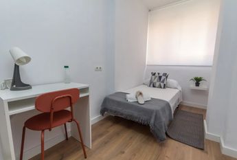 Calle Lozano de Torres, Málaga, Andalusia 29013