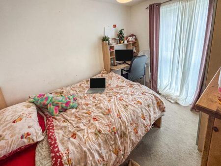 3 bedroom terraced house to rent - Photo 4