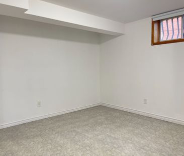 For Lease - 353 Darlington Court Unit# Lower & Main, Hamilton, Ontario - Photo 4