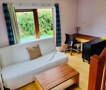 2 bedroom end of terrace house to rent - Photo 2