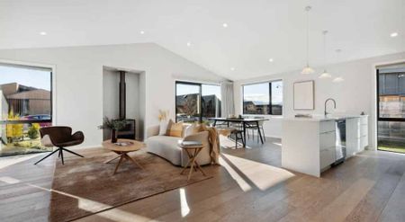 Modern 3-Bedroom Home in Alpine Estate - Photo 2