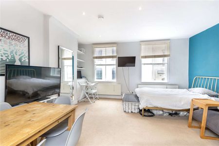 A smart studio flat moments from Piccadilly Circus. - Photo 2