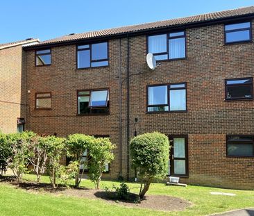 Kingfisher Drive, Guildford, Surrey, GU4 - Photo 5