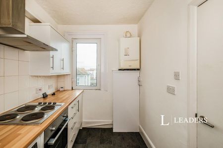 1 bedroom flat to rent - Photo 5