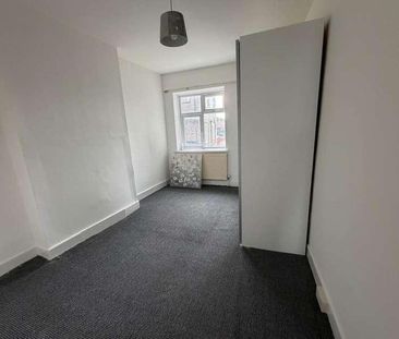 Longbridge Road, Dagenham, RM8 - Photo 5
