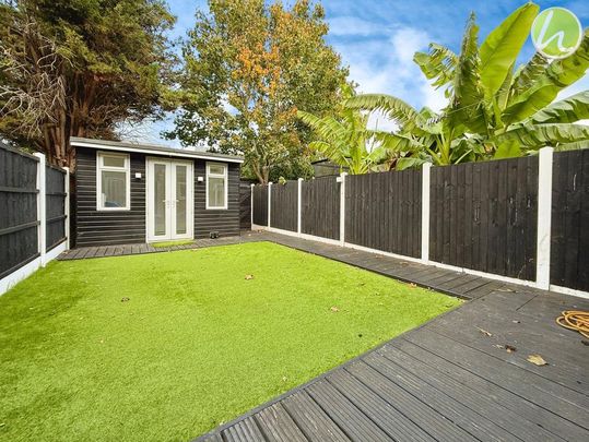 4 bedroom terraced house to rent - Photo 1