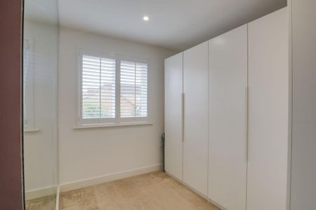 4 bedroom detached house to rent - Photo 4