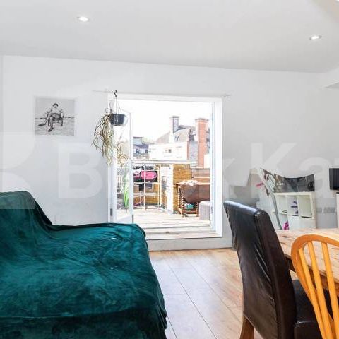 Split level 3 bed flat in Camden located within walking distance to UCL - Photo 1