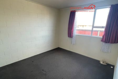 Lovely 2 bedroom unit - Photo 5
