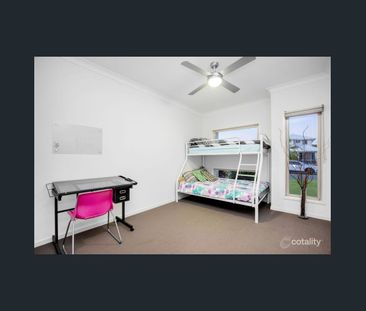 31 Marina Parade, Jacobs Well, Qld 4208 - Photo 4