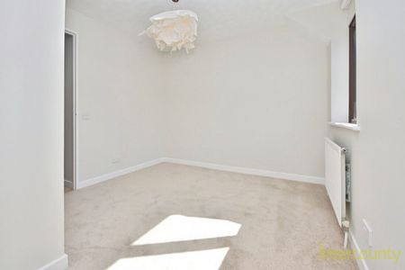 Ellenborough Close, CM23, Bishop'S Stortford - Photo 5