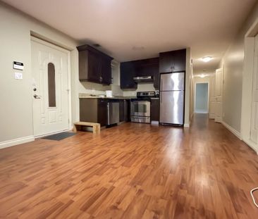 North Vancouver Pemberton Heights 2 Bedrooms Basement for Rent - Photo 6