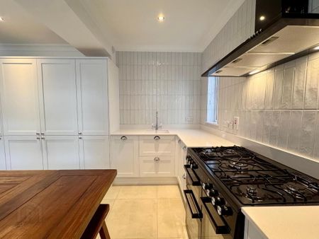 6 Ulsterville Drive, Belfast, BT9 7BD - Photo 5
