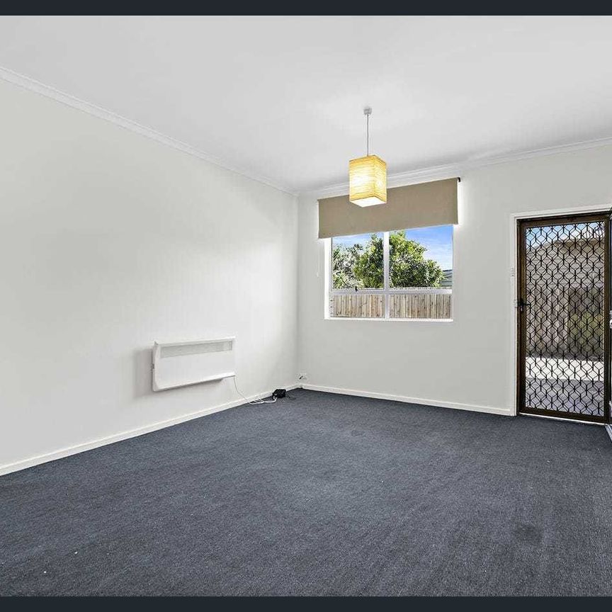 Low Maintenance Lifestyle - Photo 1