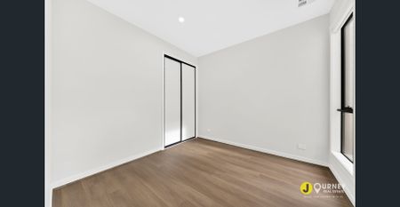 ✨ Brand New Family Home for Rent in Aitken Grove, Mickleham! ✨ - Photo 4