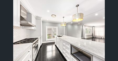 Elegant Family Home with Self-Contained Apartment - Photo 4