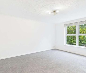 The Byfrons, Boundary Road, Farnborough, Hampshire, GU14 - Photo 5