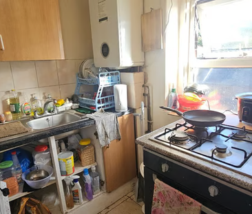 1 bedroom in a flat share to rent - Photo 1