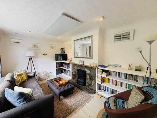 2 bedroom semi-detached bungalow to rent - Photo 1