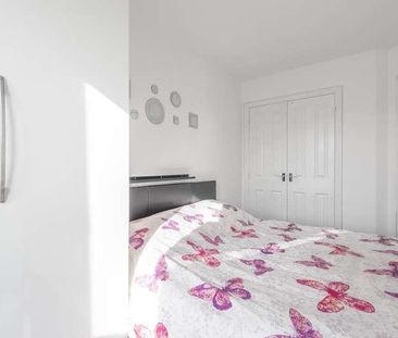 Berryfields, Aylesbury, HP18 - Photo 5