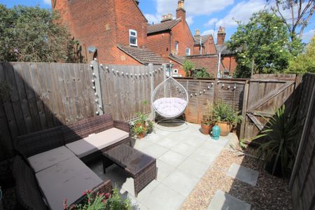Papillon Road, Colchester - Photo 3